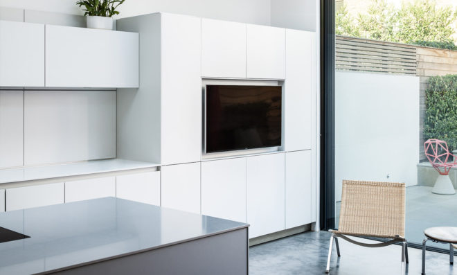 Chiswick House, AU Architects, green renovation, London, sliding doors, green architecture, open plan layout, polished concrete, natural building materials, garden terrace, rear garden