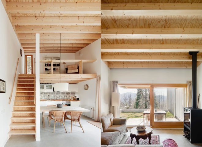 Font Rubi Cottage by Marc Mogas, Pyrenees architecture, Pyrenees prefab, prefabricated summer house, prefab pine home, minimal site impact prefab architecture, low-cost prefab home, Marc Mogas prefab architecture
