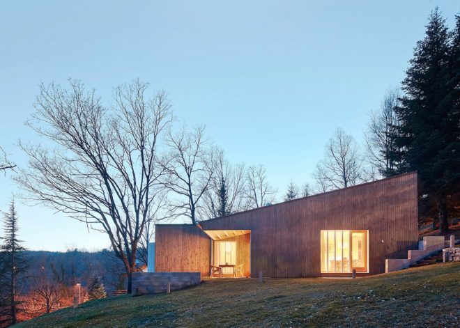 Font Rubi Cottage by Marc Mogas, Pyrenees architecture, Pyrenees prefab, prefabricated summer house, prefab pine home, minimal site impact prefab architecture, low-cost prefab home, Marc Mogas prefab architecture