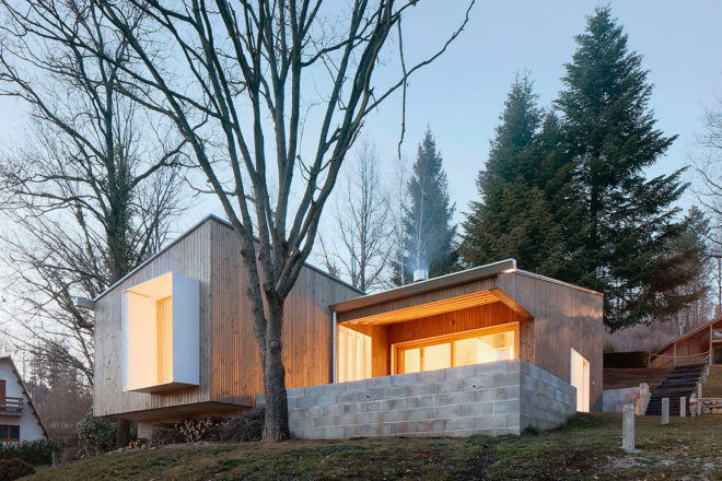 Font Rubi Cottage by Marc Mogas, Pyrenees architecture, Pyrenees prefab, prefabricated summer house, prefab pine home, minimal site impact prefab architecture, low-cost prefab home, Marc Mogas prefab architecture