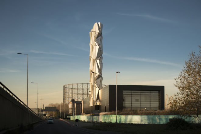 Greenwich Peninsula Low Carbon Energy Centre by C.F. Møller Architects, Conrad Shawcross energy center, The Optic Cloak by Conrad Shawcross, combined heat and power center, combined heat and power in Greenwich Peninsula,
