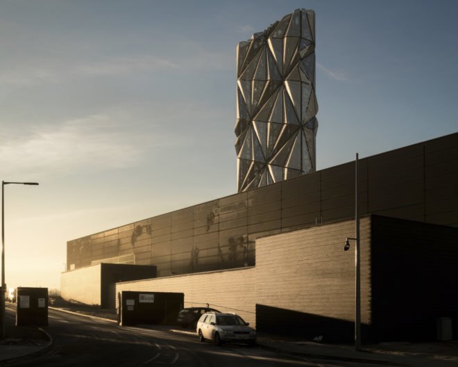 Greenwich Peninsula Low Carbon Energy Centre by C.F. Møller Architects, Conrad Shawcross energy center, The Optic Cloak by Conrad Shawcross, combined heat and power center, combined heat and power in Greenwich Peninsula,