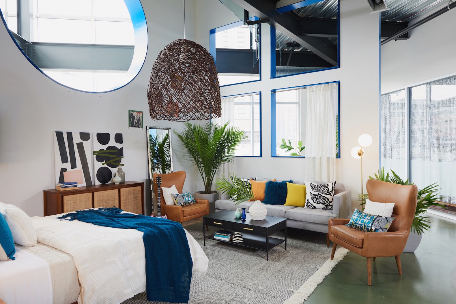 HomeAway birdhouse, HomeAway birdhouse competition, HomeAway birdhouse rental, HomeAway SXSW rentals, SXSW birdhouse rental, world’s largest human birdhouse