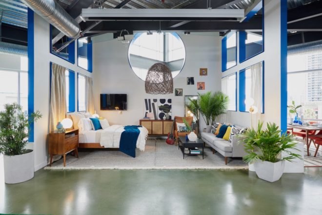 HomeAway birdhouse, HomeAway birdhouse competition, HomeAway birdhouse rental, HomeAway SXSW rentals, SXSW birdhouse rental, world’s largest human birdhouse