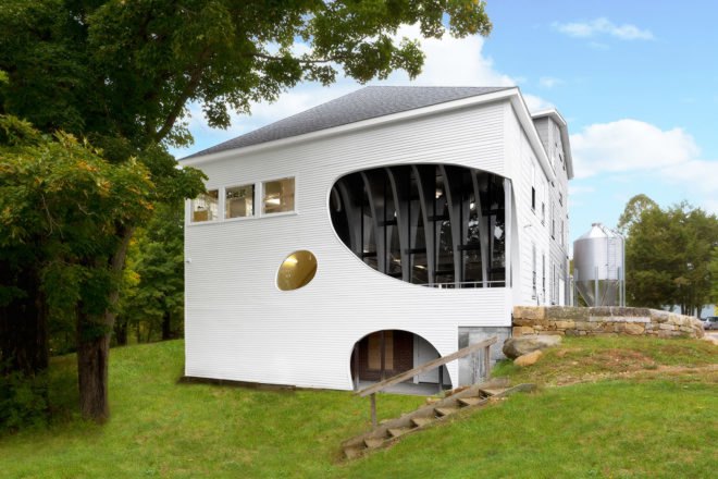 LineSync Architecture, Hampshire Country School, green renovation, New Hampshire, energy efficiency, green school, natural light, green architecture, wood pellets