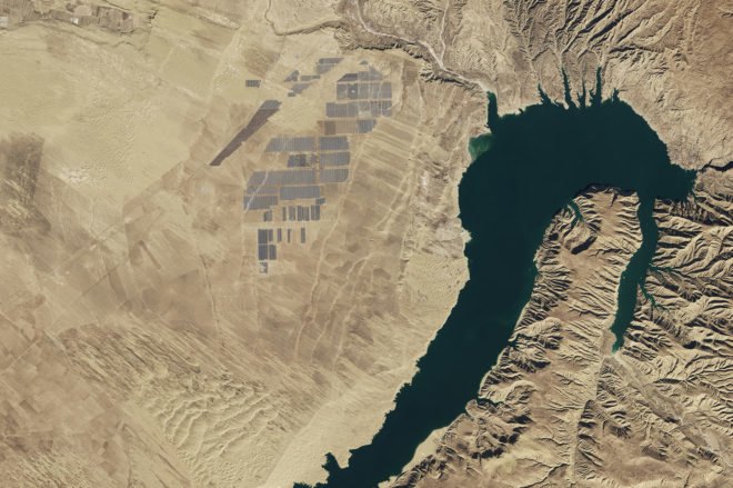 NASA, NASA Earth Observatory, China, Longyangxia Dam Solar Park, Longyangxia, solar park, solar farm, solar, solar panel, solar panels, solar power, solar energy, energy, renewable energy, satellite, satellite image, satellite images, satellite imagery