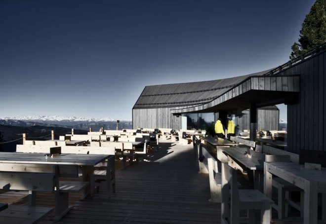 Oberholz, Oberholz Mountain Hut, Oberholz Mountain Hut by Peter Pichler and Pavol Mikolajcak, Peter Pichler, Peter Pichler Architecture, Pavol Mikolajcak, Obereggen, Obereggen ski resort, Italy, Dolomites, mountain, mountains, mountain hut, mountain huts, hut, huts, restaurant, restaurants, bar, bars, cantilevered, tree, fallen tree, nature, wood, spruce, larch, oak, architecture, design
