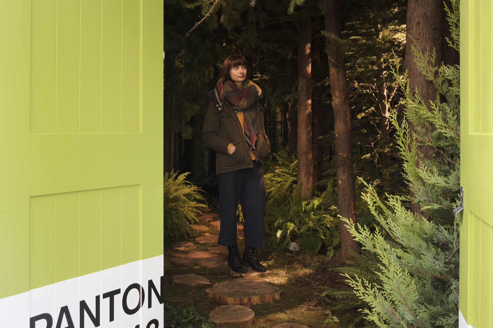 Outside In House by Pantone and Airbnb, Outside In House in London, Outside in House Airbnb, Pantone Color of the Year house, Greenery house in London, nature-filled homes, nature-filled apartments, nature-filled Airbnb, Clerkenwell Outside in House, Clerkenwell nature-filled home,