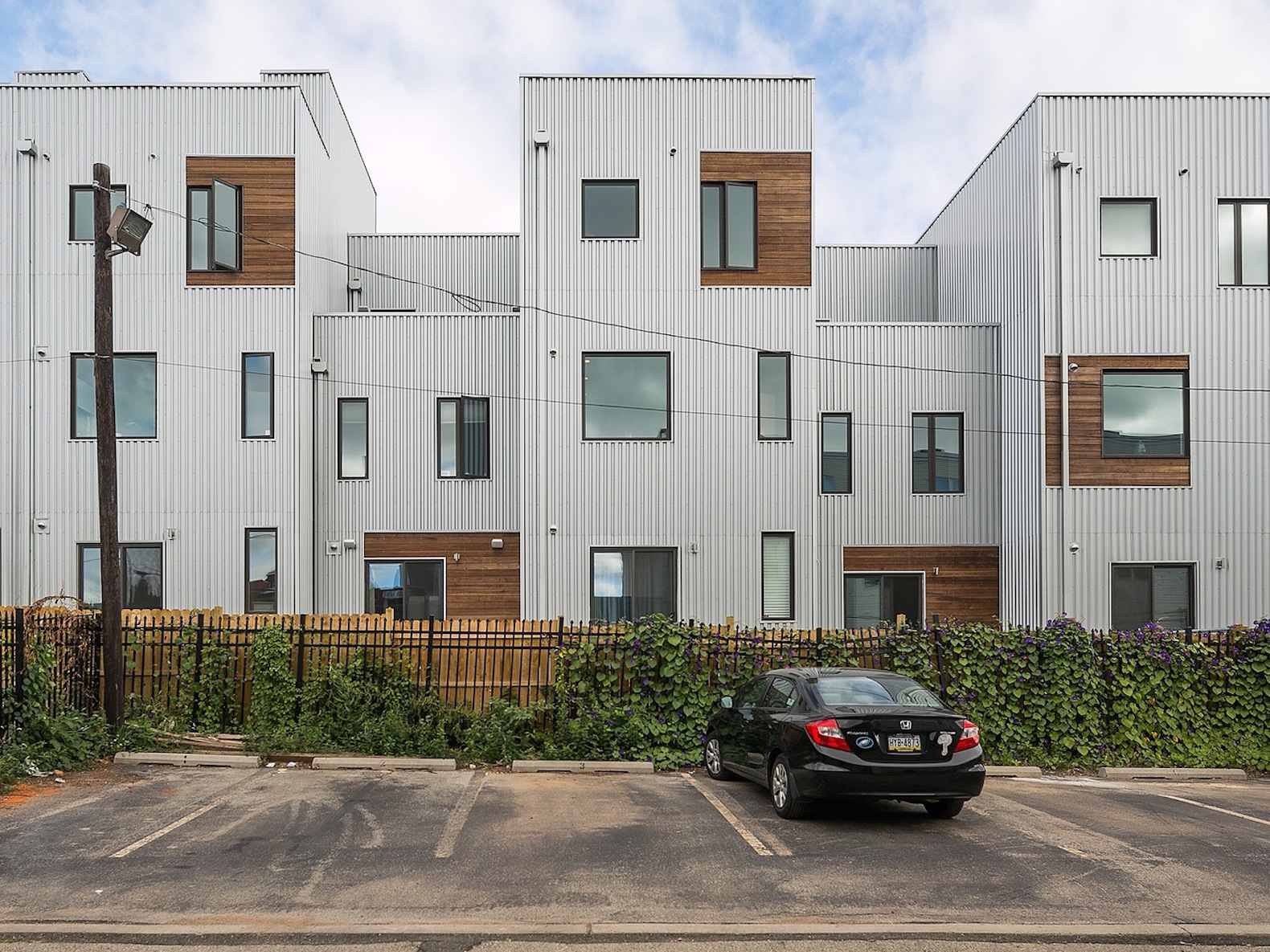 Powerhouse by ISA, Folsom Powerhouse by ISA, Folsom Powerhouse by Interface Studio Architects, LEED Platinum Powerhouse, LEED Platinum in Francisville, stormwater management in Philadelphia, Philadelphia LEED housing