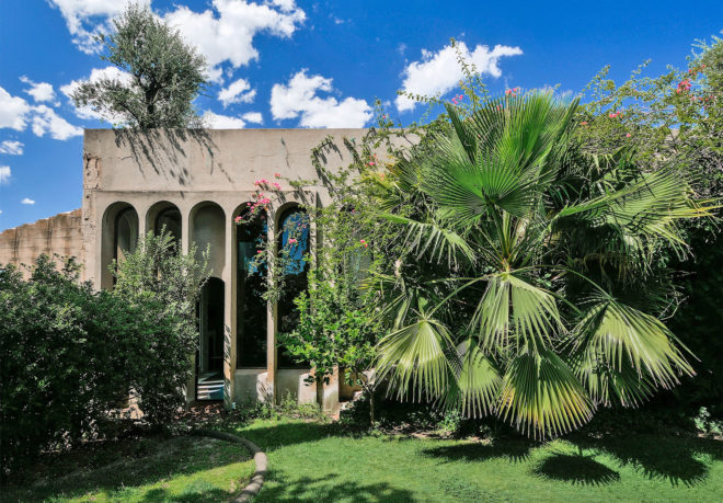 Cement Factory home, Cement Factory turned into a home, adaptive reuse factory, Ricardo Bofill house, Ricardo Bofill renovated cement factory, renovated factories into housing, Ricardo Bofill La Fabrica