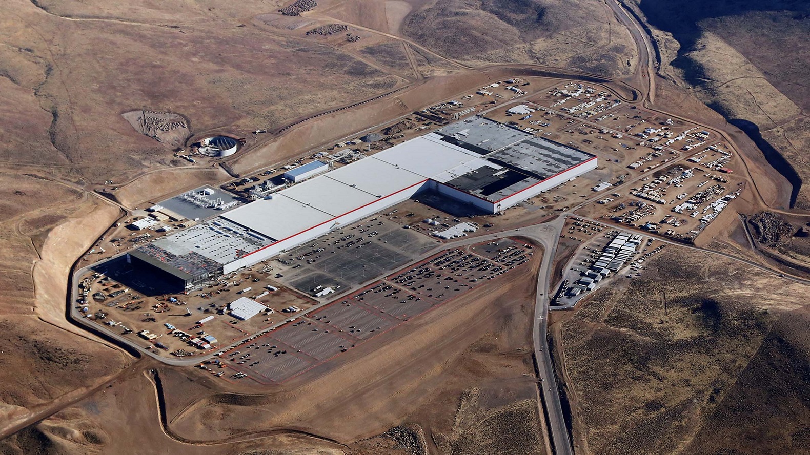 Tesla, Gigafactory, Elon Musk, electric vehicles, lithium-ion batteries