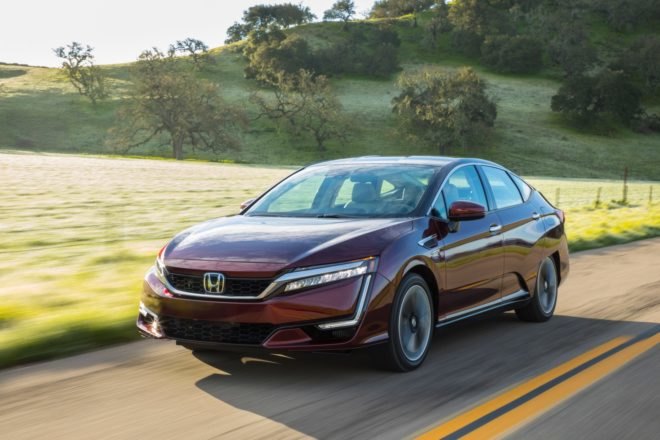 honda, honda clarity, clarity fuel cell, honda clarity fuel cell, clarity review, honda clarity review, honda review, fuel cell vehicle, automotive, car review, green car, hydrogen, electric car, fuel cell, hydrogen powered car, green transportation, green car, 2017 honda clarity, 2017 clarity review, toyota mirai, mirai