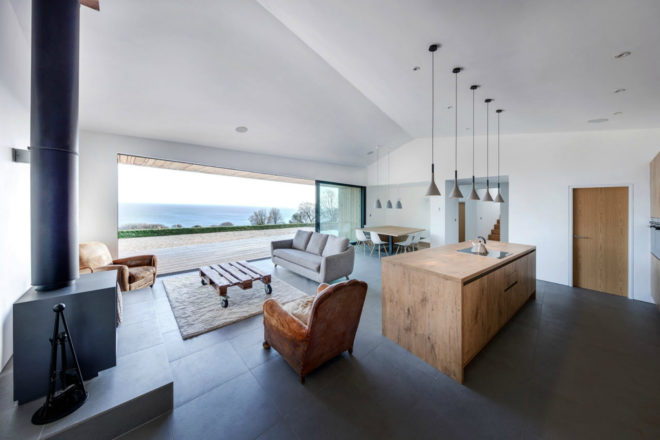 AR Design Studio, The Crow’s Nest, cliff homes, uk seaside homes, home design, larch exterior, wood homes, home renovation, resilient design, wooden cabin, cabin designs, wooden cabins, cliff home design, landscape design, interior design, landslide homes, green design, home design,