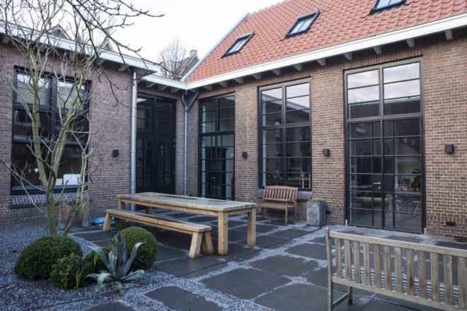 school transformed into residence, nursery turned into home, Leiden house transformation by ATELIER SPACE, adaptive reuse nursery, adaptive reuse in Leiden, Leiden projects by ATELIER SPACE, green renovation in Netherlands