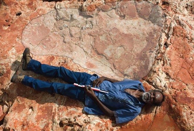Australia, Western Australia, Dampier Peninsula, Australia's Jurassic Park, Jurassic Park, University of Queensland, James Cook University, dinosaur, dinosaurs, dinosaur track, dinosaur tracks, dinosaur footprint, dinosaur footprints, sauropod, sauropods, stegosaurus, Goolarabooloo, Goolarabooloo people