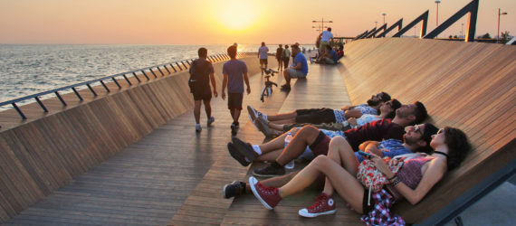 Bostanlı Footbridge and Bostanlı Sunset Lounge, wooden structure, Izmir bridge, bridge that is also a lounge, izmir lounge bridge, footbridge, Turkey, Studio Evren Başbuğ: steb, pedestrian bridge, green architecture, urban regeneration, themowood, Izmir Sea