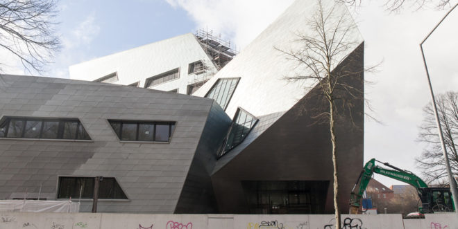 Leuphana Central Building, Studio Libeskind, green roof, Germany, zinc cladding, zero-emission, atrium, skylights, green architecture, exposed concrete, renewable energy sources