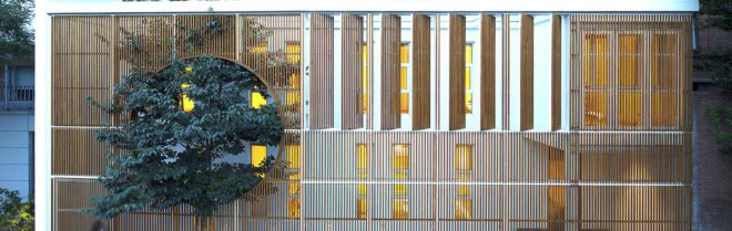 Elongated Industrial Box, Ding Hui Yuan Zen & Tea Chamber, He Wei Studio / 3andwich Design, green renovation, factory renovation, Beijing, Chinese garden, inner courtyard, meditation room, green architecture, office space, ramps and walkways