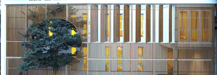 Elongated Industrial Box, Ding Hui Yuan Zen & Tea Chamber, He Wei Studio / 3andwich Design, green renovation, factory renovation, Beijing, Chinese garden, inner courtyard, meditation room, green architecture, office space, ramps and walkways