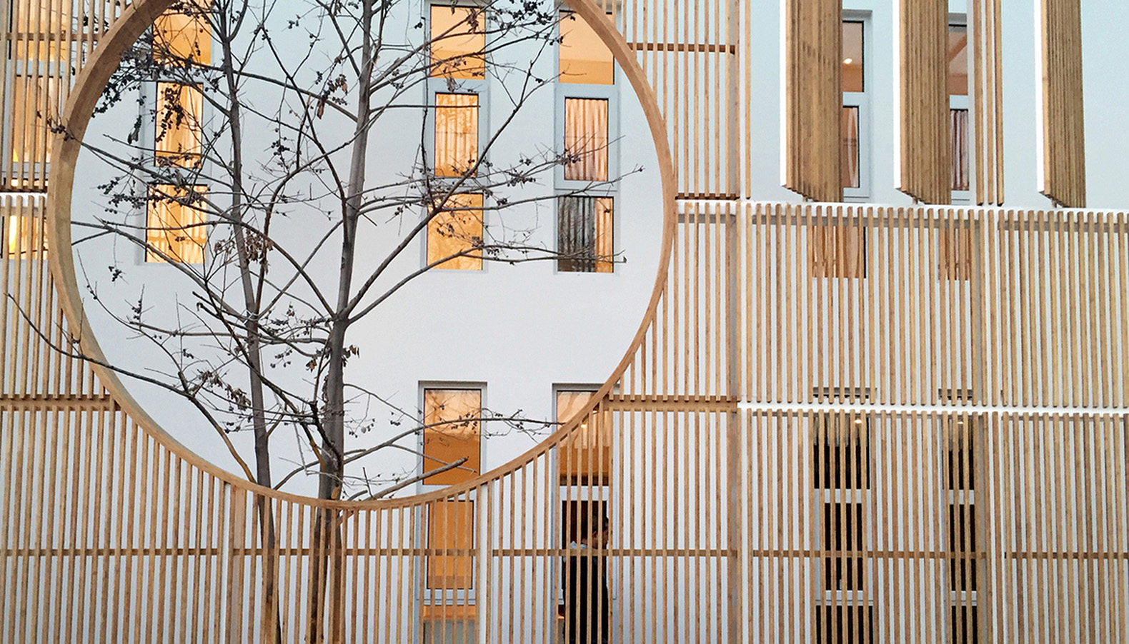 Elongated Industrial Box, Ding Hui Yuan Zen & Tea Chamber, He Wei Studio / 3andwich Design, green renovation, factory renovation, Beijing, Chinese garden, inner courtyard, meditation room, green architecture, office space, ramps and walkways