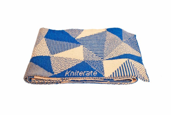 Kniterate, open source knitting, diy clothes, knitting machine, kniterate kickstarter, OpenKnit Printer, Gerard Rubio, Knitic software, knitting software, DIY clothes, Wearable Technology, printed clothing, diy knitting, sweater machines, modern knitting, fashion, diy fasion