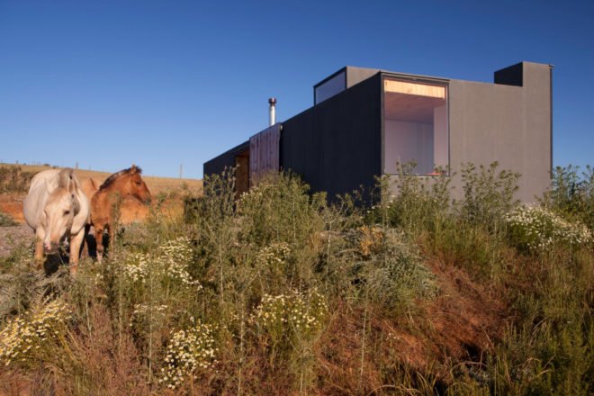 Leyda House, Ignacio Rojas Hirigoyen, Alfredo Gonzalez Briceño, architecture, design, homes in chile, timber homes, timber-clad structures, wooden homes, wood floors, wood ceilings, minimalist design, chilean architecture, chilean homes, leyda valley,