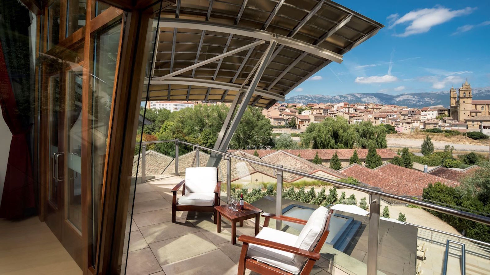 Marques de Riscal hotel by Frank Gehry, Marques de Riscal winery, Marques de Riscal hotel, Marques de Riscal architecture, modern architecture in Elciego, Elciego avant garde hotel, Frank Gehry hotel