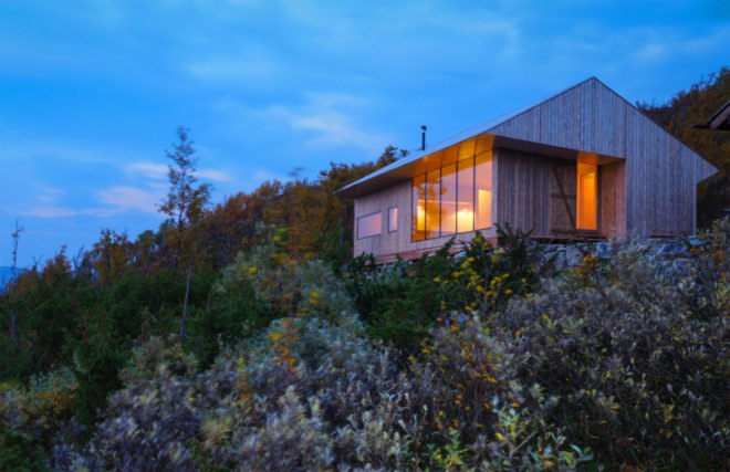 Norwegian Cabin, Aarhus Cabin, Jon Danielsen Aarhus, Ustaoset cabin, norwegian cabin, Hardangervidda cabin, cabin design, green cabin, green building, sustainable cabins, eco cabins, cabin living, mountain cabins in norway, pine cabin design, gapahuk shelters, mountain shelters, off grid shelters, wooden cabins, green design, architecture, eco design