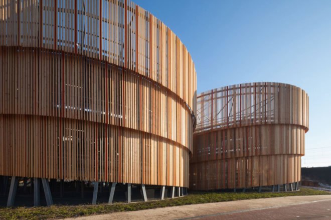 Zutphen park and ride building by MoederscheimMoonen Architects, park and ride architecture, park and ride buildings, beautiful park and ride, Zutphen park and ride, park and ride in Noorderhaven, bicycle parking in Zutphen