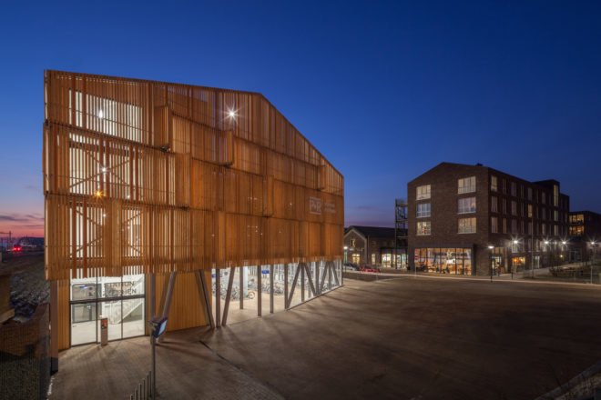 Zutphen park and ride building by MoederscheimMoonen Architects, park and ride architecture, park and ride buildings, beautiful park and ride, Zutphen park and ride, park and ride in Noorderhaven, bicycle parking in Zutphen