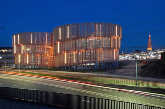 Zutphen park and ride building by MoederscheimMoonen Architects, park and ride architecture, park and ride buildings, beautiful park and ride, Zutphen park and ride, park and ride in Noorderhaven, bicycle parking in Zutphen