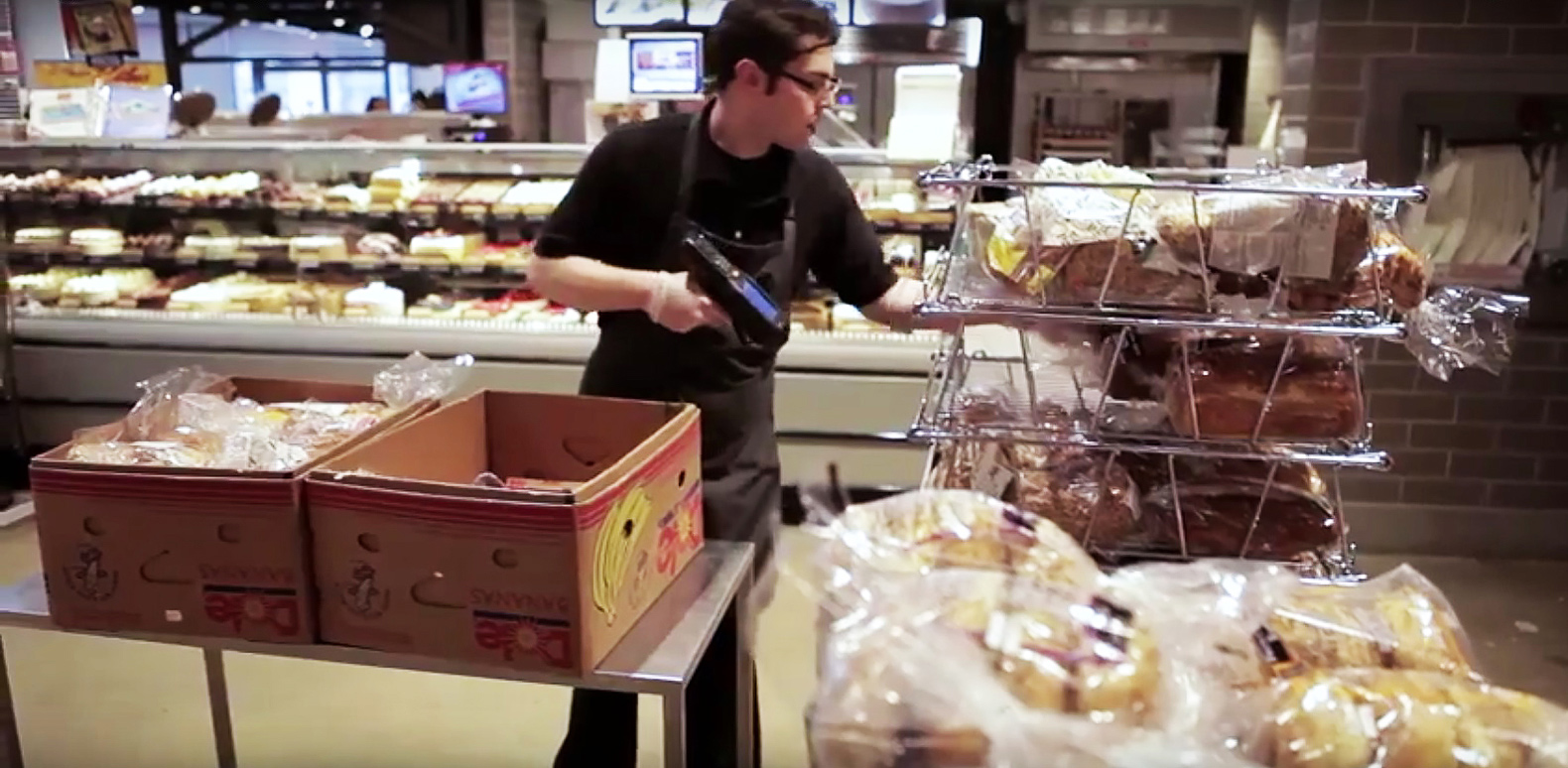 Food Banks of Quebec, Supermarket Recovery Program, Quebec, Canada, supermarket, supermarkets, grocery store, grocery stores, food waste, food, poverty, food bank, food banks, produce