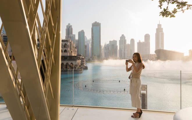 Apple Dubai Mall, Apple Dubai Mall by Foster + Partners, Apple in Dubai, Apple solar wings store, kinetic artwork Apple store, world’s largest kinetic art installation, Foster + Partners apple store design