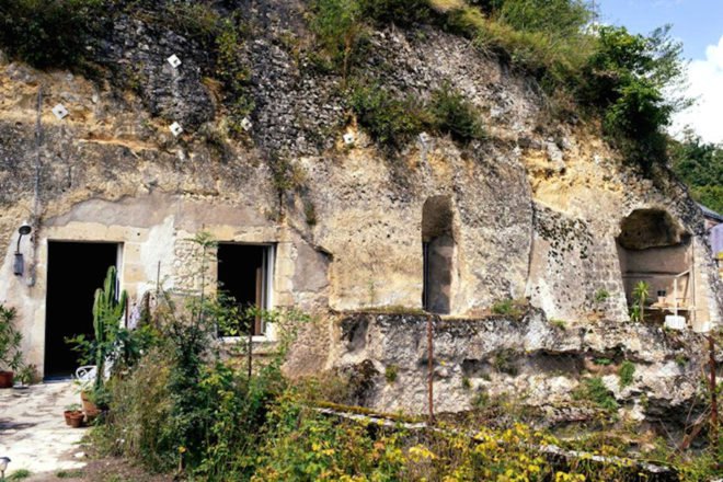 Cuevas del Pino by UMMO Estudio, Britain cave home, France cave home, Loess Plateau modern cave homes, contemporary cave homes, modern cave architecture, Ra Paulette cave homes New Mexico, New Mexico cave homes, sandstone cave homes