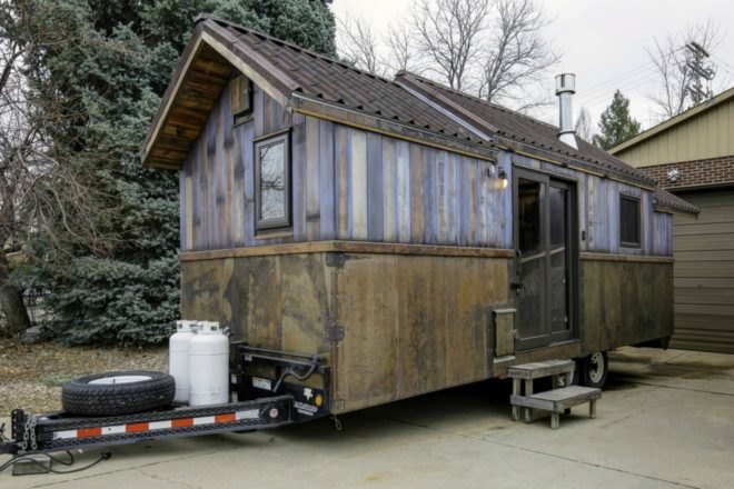 Earth and Sky palace, earth and sky tiny home, sophisticated tiny homes, luxury tiny homes, compact spaces, space-saving furniture, tiny homes for sale, unique tiny spaces, unique tiny homes, interior design tiny homes, flexible furniture, home design, tiny home design