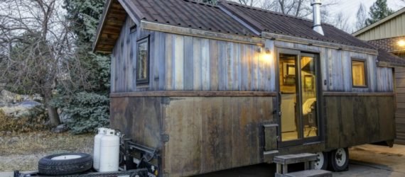 Earth and Sky palace, earth and sky tiny home, sophisticated tiny homes, luxury tiny homes, compact spaces, space-saving furniture, tiny homes for sale, unique tiny spaces, unique tiny homes, interior design tiny homes, flexible furniture, home design, tiny home design