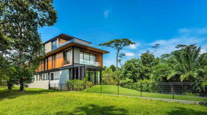 House 24, Park + Associates Pte Ltd, courtyard, Singapore, timber screens, natural light, timber craftsmanship, screens, green architecture, swimming pool, tropical climate, glass facade