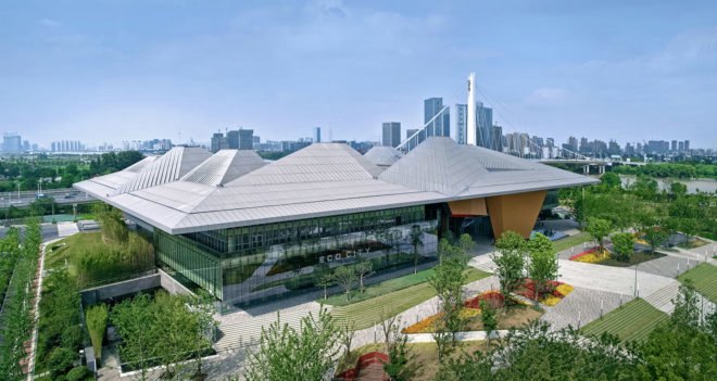 Nanjing Eco-Tech Island Exhibition Center, Nanjing Eco-Tech Park, NBBJ, oculus, tech incubator, light cannons, LEED certification, China, Nanjing, green campus, green exhibition space, courtyard, daylighting, solar shading, overhang