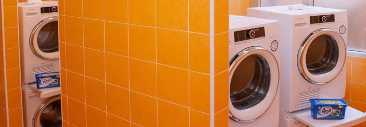 Pope Francis Laundry, Lavanderia di Papa Francesco, Pope Francis, Vatican, Rome, laundromat, free laundromat, laundry, washing machine, washing machines, dryer, dryers, homeless, homeless people, helping the homeless, helping people, poverty, pope