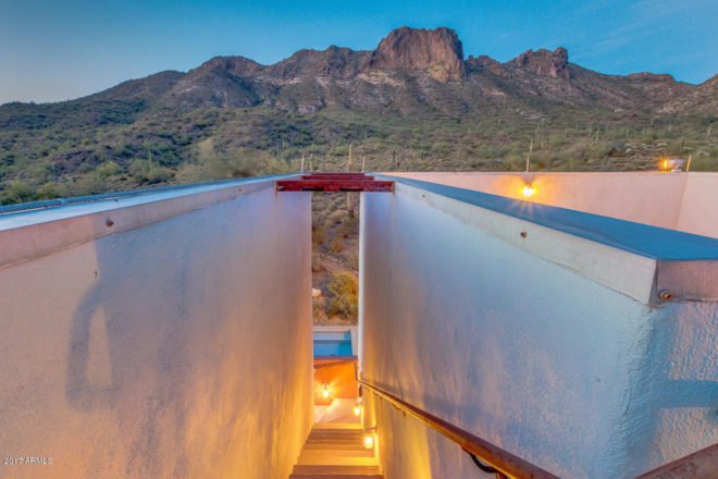 house near Tonto National Park, tiny desert home, tiny cube shaped homes, modern cube homes, contemporary cube homes, compact cube house, Arizona tiny house