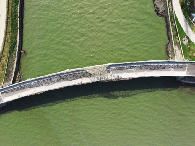 Wuxi Harbor Bridge by Mimesis Architecture Studio, bamboo bridge, bamboo bridge in Dingshu Town, carbonized bamboo, carbonized bamboo bridge, bamboo formwork