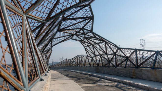 Wuxi Harbor Bridge by Mimesis Architecture Studio, bamboo bridge, bamboo bridge in Dingshu Town, carbonized bamboo, carbonized bamboo bridge, bamboo formwork