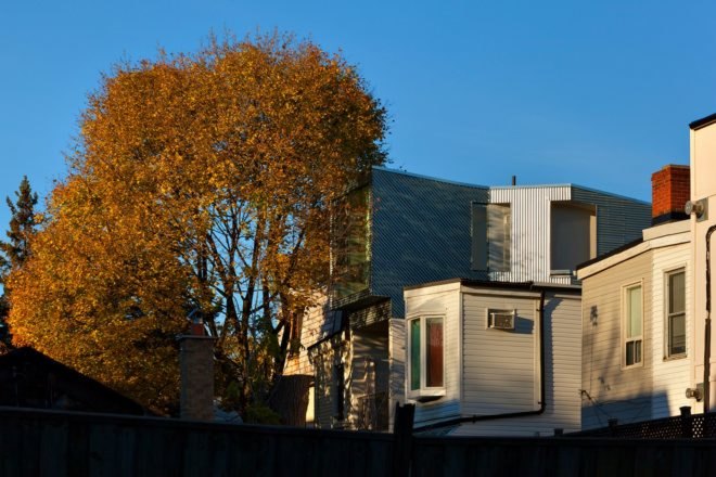 Aleph Bau, twelve tacoma, aluminum cladding, aluminum exterior, toronto row homes, modern architecture, aluminum home exterior, building materials, home design, interio design, minimalist interior design, toronto architecture, modern home design,