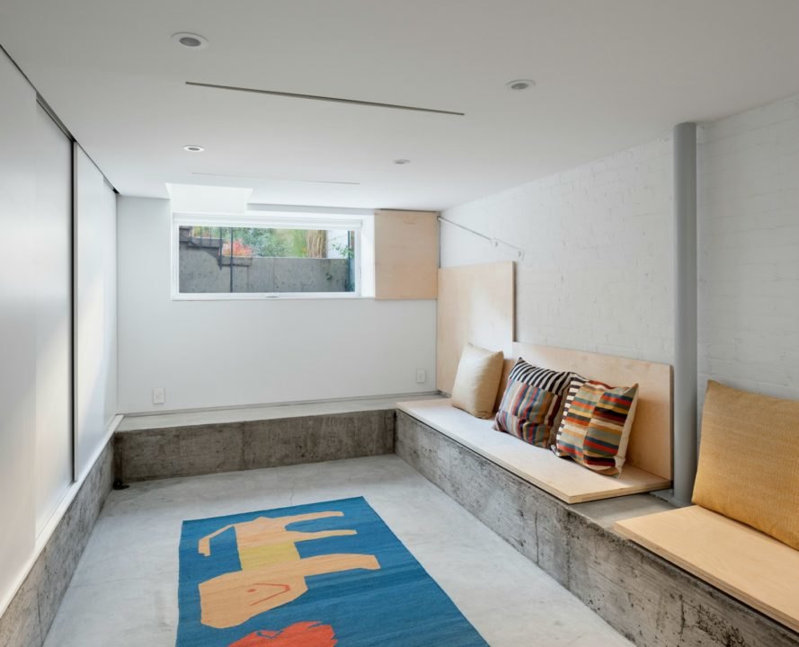 Aleph Bau, twelve tacoma, aluminum cladding, aluminum exterior, toronto row homes, modern architecture, aluminum home exterior, building materials, home design, interio design, minimalist interior design, toronto architecture, modern home design,