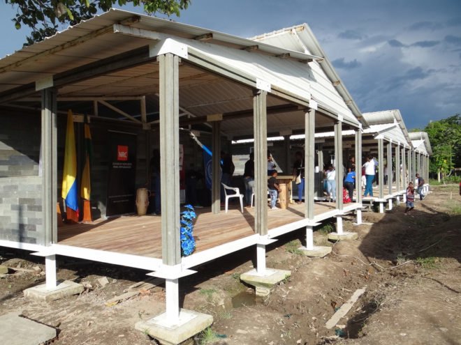Conceptos Plásticos, Fernando Llanos, Óscar Méndez, recycled materials, recycled plastic, LEGO bricks, LEGO like bricks, LEGO home building, recycled plastic bricks, recycled plastic materials, green building, green construction, humanitarian desig