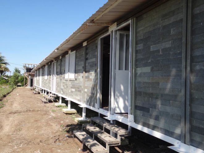 Conceptos Plásticos, Fernando Llanos, Óscar Méndez, recycled materials, recycled plastic, LEGO bricks, LEGO like bricks, LEGO home building, recycled plastic bricks, recycled plastic materials, green building, green construction, humanitarian desig