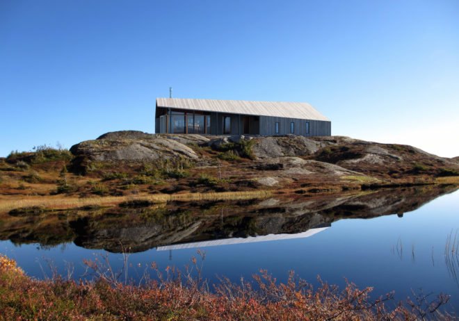 Gapahuk by Snøhetta, Gapahuk by Rindalshytter, Rindalshytter cabins, Snøhetta and Rindalshytter, adaptable cabin design, locally sourced materials for cabin architecture, Norway prefabricated cabin