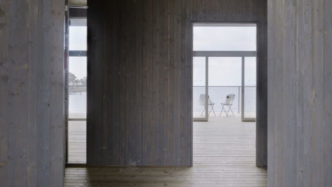 Kallbadhus, bath house, timber cladding, Sweden, Kallbadhusets Vänner, White Arkitekter, green architecture, sauna, glulam beams, bridge