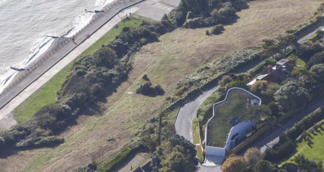 Ness Point House, Tonkin Liu Architects, England, green roof, natural ventilation, natural cooling, green architecture, skylight, solar power, heat recovery