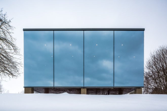 OOD, ÖÖD homes, tiny pop up hotel rooms, tiny moveable homes, Estonian home startup, pop up homes, modular tiny homes, mirrored glass architecture